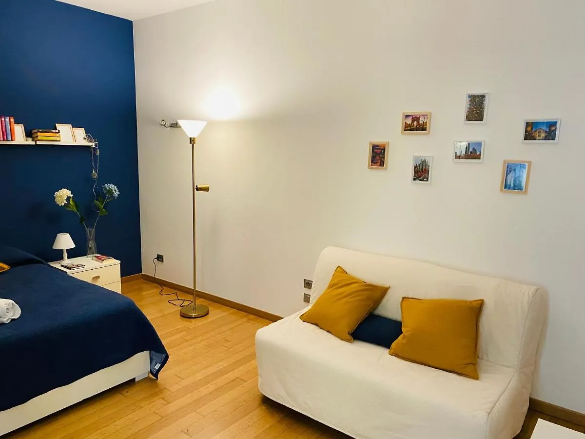 Chiara Guest House 34 - M4 Metro Blu Milan